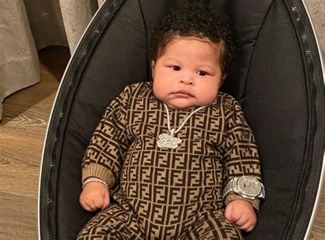 During an instagram live on july 8, the seeing green rapper touched on what life is like with her her and husband. Nicki Minaj Reveals First Images Of Son 'Papa Bear' | SNOBETTE