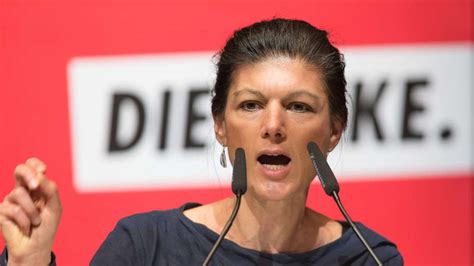 Sahra wagenknecht) — немецкий политик, журналист, член левой партии германии (лпг). Wagenknecht startet linke Sammlungsbewegung: "Unser Ziel ...