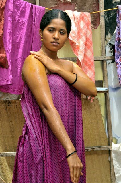 Hot tamil mallu aunty sri lekha huge cleavage navel and thighs show pictures. Hot images of hot mallu | garam bhabhi | reshma hot ...