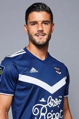 Loris benito souto (born 7 january 1992) is a swiss professional footballer who plays as a defender for ligue 1 club bordeaux and the switzerland national team. Loris Benito - Bordeaux - Stats - palmarès