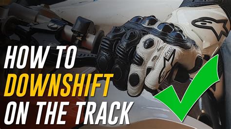 Let's enjoy this useful article! How to Downshift a Motorcycle on the Track: Slipping ...