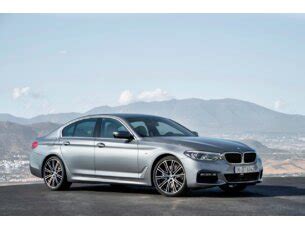 Entre e conheça as nossas incriveis ofertas. BMW 530i M Sport 2017: Ficha Técnica