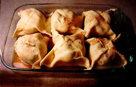Een appelbol wordt in nederland vaak gegeten als. apple dumplings | Gunsmoke and Knitting