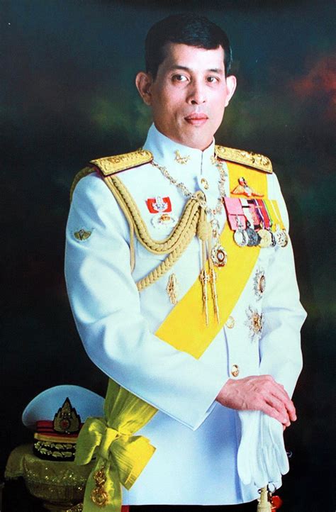 ๑๐ พระราชกรณียกิจน่ารู้ ของในหลวง รัชกาลที่ ๑๐ พระราชประวัติ สมเด็จพระเจ้าอยู่หัว รัชกาลที่ 10