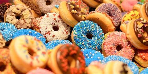 Resep donut kentang empuk dan lembut. Resep Mudah Membuat Donat Kentang, Lembut dan Empuk ...