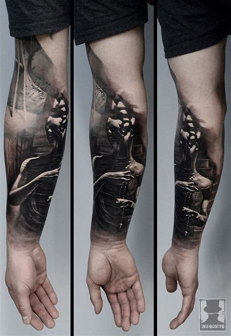 Artists do more than make art in the studio and hang out at coffee shops. The World's Best Tattoo Artists - Part1