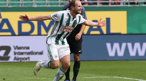 90'+3' second half ends, rapid vienna 3, zorya luhansk 0. Neuer Vertrag für Mario Sonnleitner - Sky Sport Austria