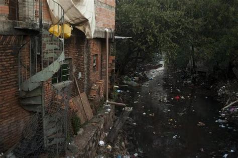 Ministerio evangelístico el fin viene. Chacarita, el barrio que sufre el asedio del río ...