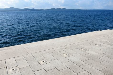 Sie verbleiben dann auch oft am strahlendblauen. BILDER: Merresorgel von Zadar, Kroatien | Franks Travelbox