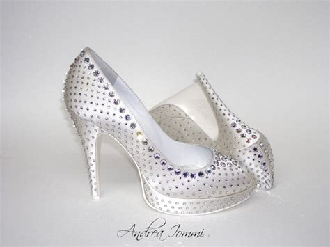 Spose | oggi sposi la sposa d'estate svela gli skin jewel: Scarpe Da Sposa Swarovski