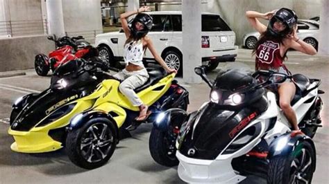 First debuting in 2008, the can am spyder was the first three wheel motorcycle on the market and made an immediate impression. Model Aarika Wolf Makes Can-Am Look Like a Motorcycle For ...