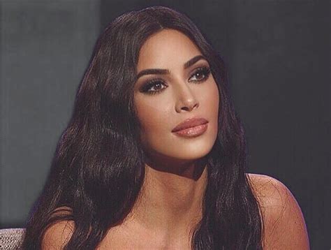 Kim kardashian west revealed in a lawsuit just how much she demands to be paid for sponsored instagram posts and endorsement deals. Deze pikante foto's plaatste Kim Kardashian recent op haar ...