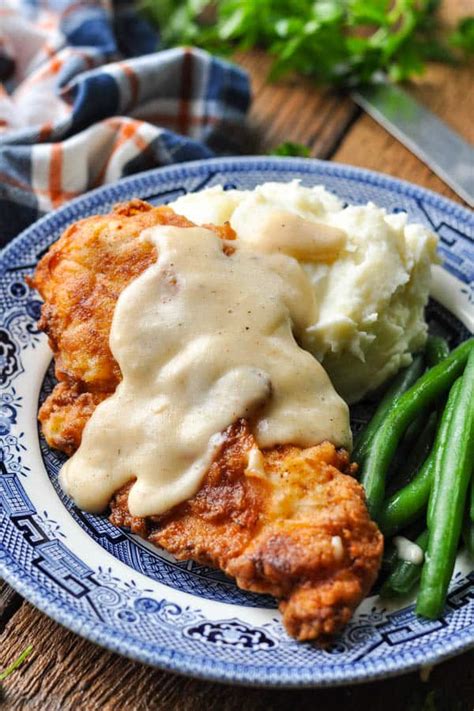 Smothered chicken fried steak recipe : How To Make Chicken Fried Smothered Steak - The Ultimate ...