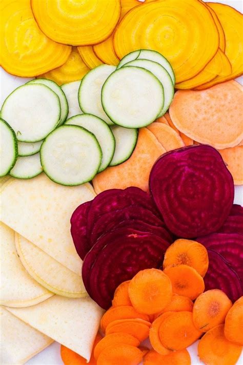 Organic veggies tossed in a savoury dressing. Oil Free Baked Veggie Chips (Paleo, Vegan, Gluten Free)