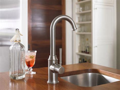 Second, if the handle is hard to move, then there's probably a deposit buildup in the faucet binding the valve. How to fix a leaky kitchen faucet quickly - Decoration