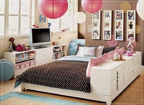 Designs for teenage girls bedrooms should reflect her maturing tastes and style a bed a working place and a closet. 40+ Beautiful Teenage Girls' Bedroom Designs - For ...