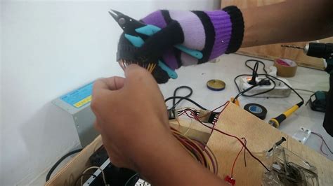 Power supply akan melakukan cek dan tes sebelum membiarkan sistem start. Cara Membuat Charger Baterai Tamiya Dari Charger Hp ...