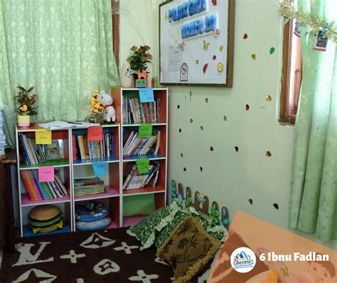 Mulai anak sekolah sampai eksekutif muda, semua membutuhkan dan menjadi kebiasaan telekomunikasi. Mega Galery Sudut Baca Kelas SD Muhammadiyah Sapen Yogyakarta. 58 Pojok Baca Yang Bisa Kamu ...