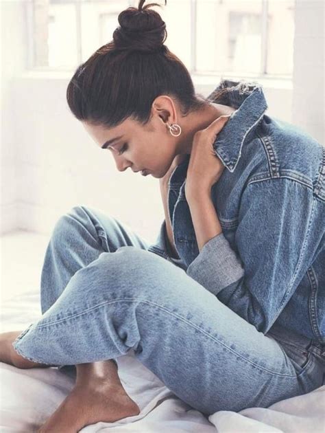 Deepika Padukone Hottest Photos | Sexy Near-Nude Pictures ...