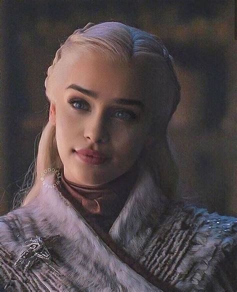 The uk actress who plays breaker of chains daenerys targaryen on game of thrones might now qualify for a breaker title of her own. Pin by shane altimore on Emilia Clarke - Beautiful Mother ...