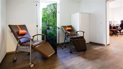 Unsere praxis für innere medizin im ärztlichen praxiszentrum in neuburg ist nach dem neuesten stand der technik eingerichtet. Praxis - Gruppenpraxis für Innere Medizin