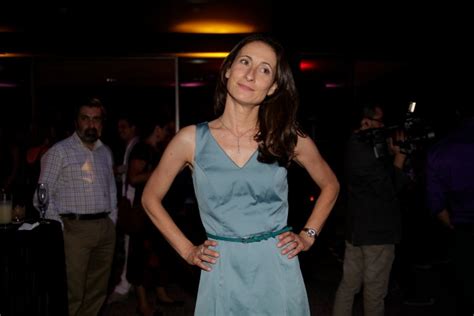 Y es que debido a la pandemia, el canal de televisión, tvn trajo a su parrilla esta exitosa telenovela que trata sobre la vida gitana de jovanka (claudia di girolamo) y sus hijas, las famosas tres marías: Romané vuelve a transmitirse, a 15 años de su estreno — FMDOS