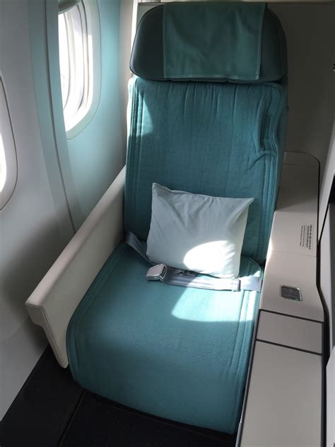 This post contains references to products from one or more of our advertisers. The First Class Project: Pic Review: ORD-ICN on Korean Air ...