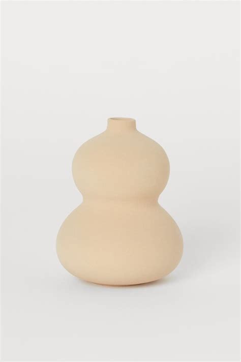 Tag @hm for a chance to be featured on our feed. Small ceramic vase - Beige - Home All | H&M GB in 2020 ...