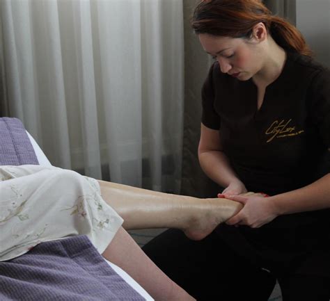 Relaxation, deep tissue, couples massage. Mobile Massage In London in 1hr At Your Home/Hotel Room ...