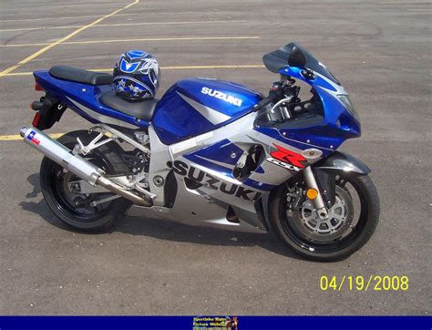 161 kg (354 lbs) ca spec: 2002 Suzuki GSX-R 600 - Moto.ZombDrive.COM