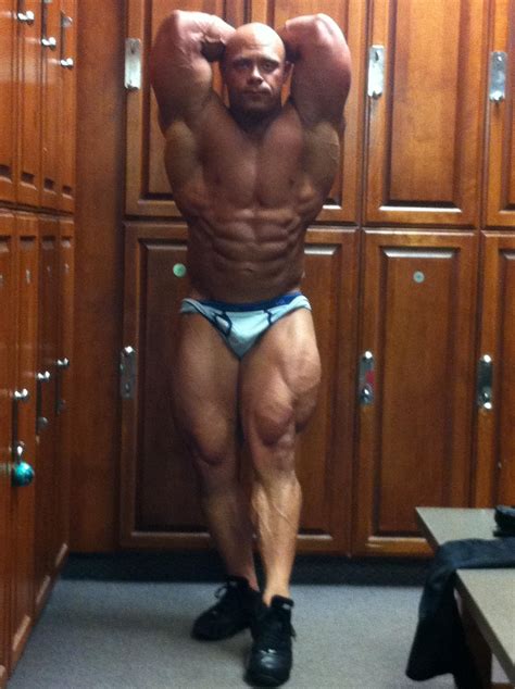 Building bigger hips can be easy when done right. How to get bigger legs in 6 months