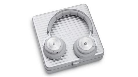 Manusia diciptakan dengan berbagai macam sifat begitu juga dengan tulangnya ada beberapa orang kurang beruntung yang memiliki tulang kurang sempurna. Fon Telinga Mewah Ini Dihasilkan Oleh Bang&Olufsen Dengan ...