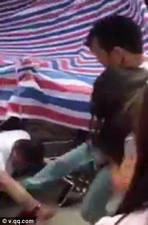 Enraged man stabs to death his wife's lover and nearly kills his wife in pure rage attack 30/11/2014 108. Chinese husband beats up 'cheating wife and her lover' on ...