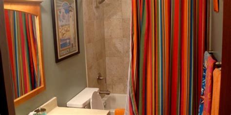 Its effect is even greater in a small bathroom.choose curtains for a small bathroom that matches your taste and the color of the tiles and make the room appear larger. 15 Elegant Bathroom Shower Curtain Ideas - Home And ...