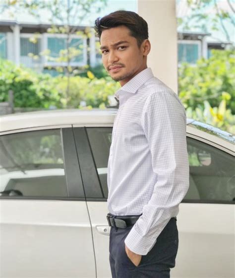 Siapa yang tak kenal, mawar rashid, pelakon dan model wanita malaysia atau na. Biodata Syafiq Kyle - Berita or News