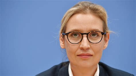 She has been a member of the bundestag (mdb). Alice Weidel wirft Kirchen "Rolle wie im Dritten Reich" vor | STERN.de