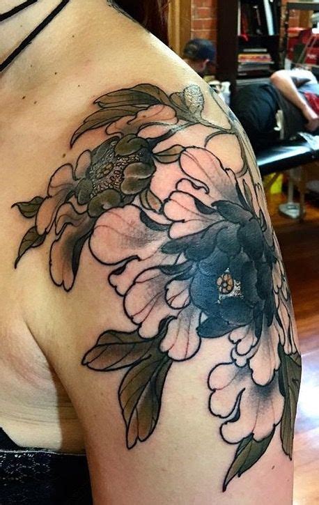 Poppies are also rich in symbolism. Jamie August flower tattoo | August flower tattoo, Flower ...