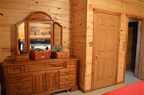 Our resort is ready for your visit with all the comforts of home. Pin by Galloway's Getaway on Greers Ferry Lake Cabin #1 ...