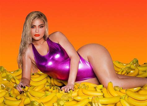 Kylie jenner unveiled the kylie cosmetics summer collection on monday online. Kylie Jenner turns up the heat for the Kylie Cosmetics ...
