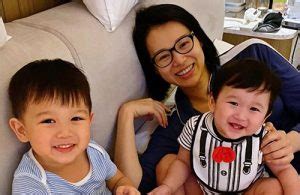 Two celebs who received particular scrutiny were hongkong singer joey yung, 40, and hongkong actress myolie wu, 41. Celebrity Moms Find New Sources of Income | JayneStars.com