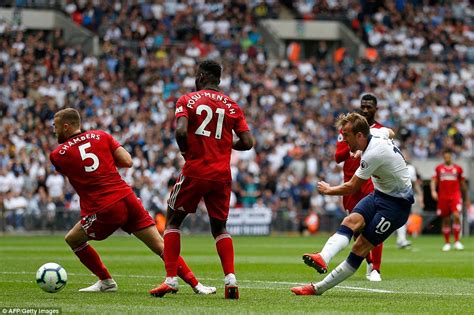 Enjoy the match between fulham and tottenham hotspur, taking place at england on march 4th, 2021, 6:00 pm. Tottenham 3-1 Fulham: Kane scores his first Premier League ...