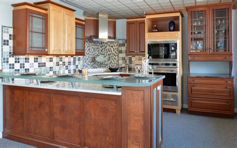 There comes a time when you just have to enhance the overall look of the most important thing is to identify a company that will give you the best service in the market. Adams Kitchen and Bath is a full service remodeling ...