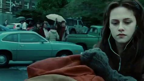 I love twilight, and the movie was fantastic. Twilight best scenes - YouTube