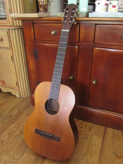 In both cases kalamazoo was a budget brand. c.1969 Gibson Classical Guitar