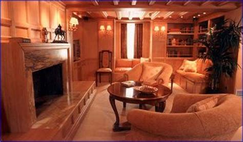 The christina included a bar (ari's bar) that featured whale teeth and stools covered in whale foreskins. M