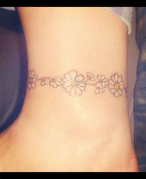 Daisy tattoo is gradually growing into popularity especially among ladies given the beautiful and appealing look it brings out when worn. Image result for delicate bracelet tattoo | Wrist bracelet ...