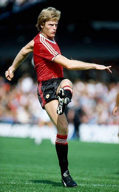 Маккуин гордон / gordon mcqueen. Gordon McQueen Manchester United 1982 🏴󠁧󠁢󠁳󠁣󠁴󠁿 in 2020 ...