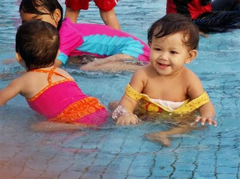 Kolam renang putrajaya presint 6. aLw!z b3 my baby: Splash Time @ Kolam Renang Awam Presint ...