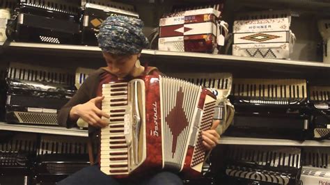 How much ia a ferrari accordion worth? 1435 - Red DaVinci LM 120 $895 - YouTube