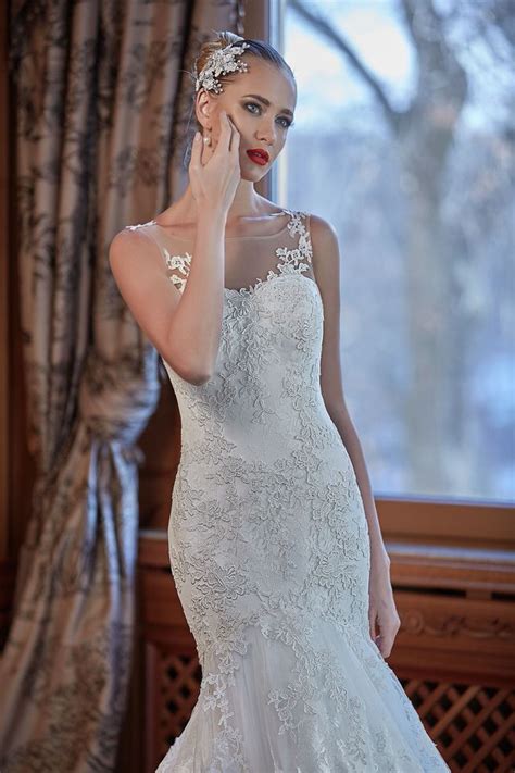 Wiederkehrende modetrends machen auch vor hochzeitskleidern keinen halt. Abendmode Ludwigsburg, Neue Hochzeitsmode 2019 Für ...